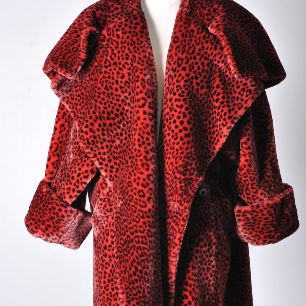 VERY RARE OPPORTUNITY VIBRANT RED COAT